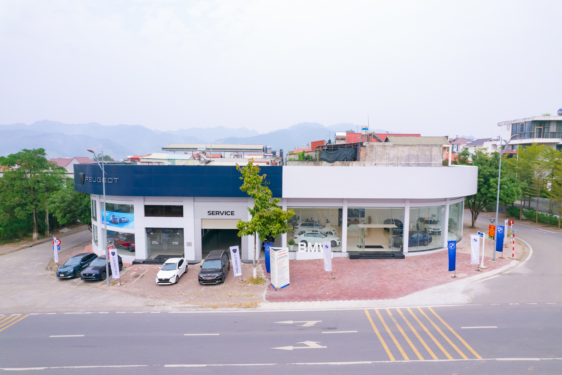 BMW Lào Cai